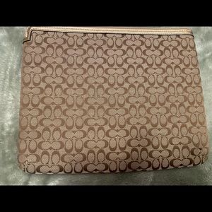 Coach Sig Tablet SLv